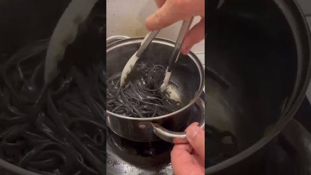 Тунец в сливочном соусе