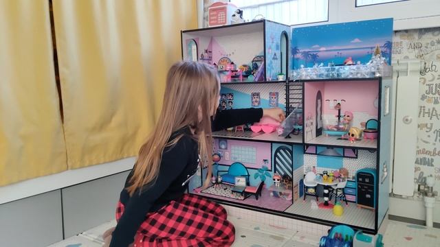 обзор на дом лол LOL 😜 смотреть онлайн