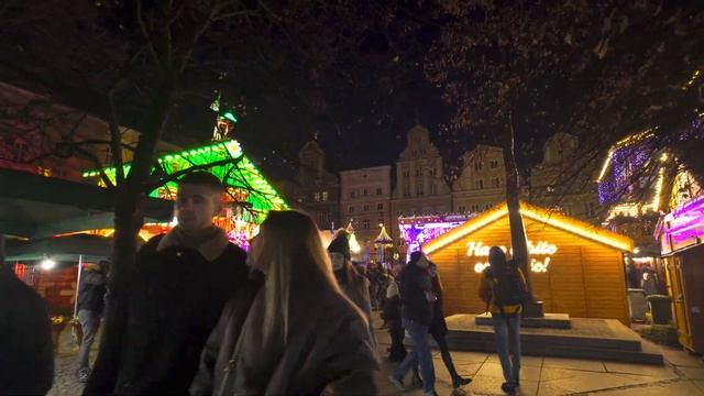 Польша. Пешеходная экскурсия по рождественской ярмарке во Вроцлаве смотреть онлайн