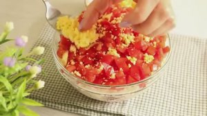 Салат "Красный Бриллиант"  Из таких банальных продуктов такой Шедевр получился !