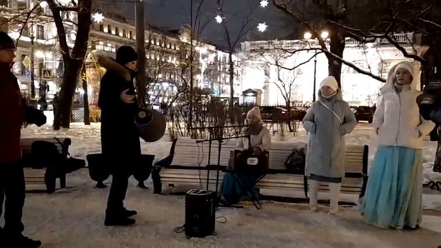 2812 23  Харинама в Екатерининском саду