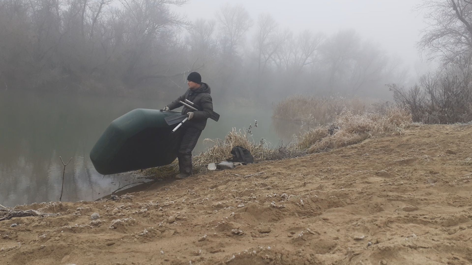 РЫБАЛКА В ТУМАН НА ПОПЛАВОК.ЛОВЛЯ РЫБЫ В ДЕКАБРЕ.РЫБАЛКА КАК В СКАЗКЕ.