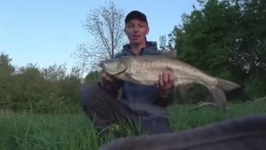 КОЛЕНКИ ЗАТРЯСЛИСЬ, КОГДА Я УВИДЕЛ ЭТО ЧУДОВИЩЕ! ТАКОЕ НЕ ЗАБУДЕШЬ! Рыбалка на СПИННИНГ !