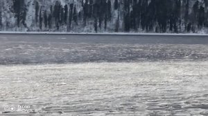 Хрустальный перезвон льда на Телецком озере