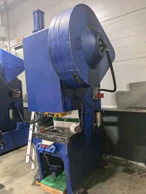 Уроним или нет на цу-е-фа 🙈