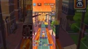 Испытание выше ноги от земли Subway Surf