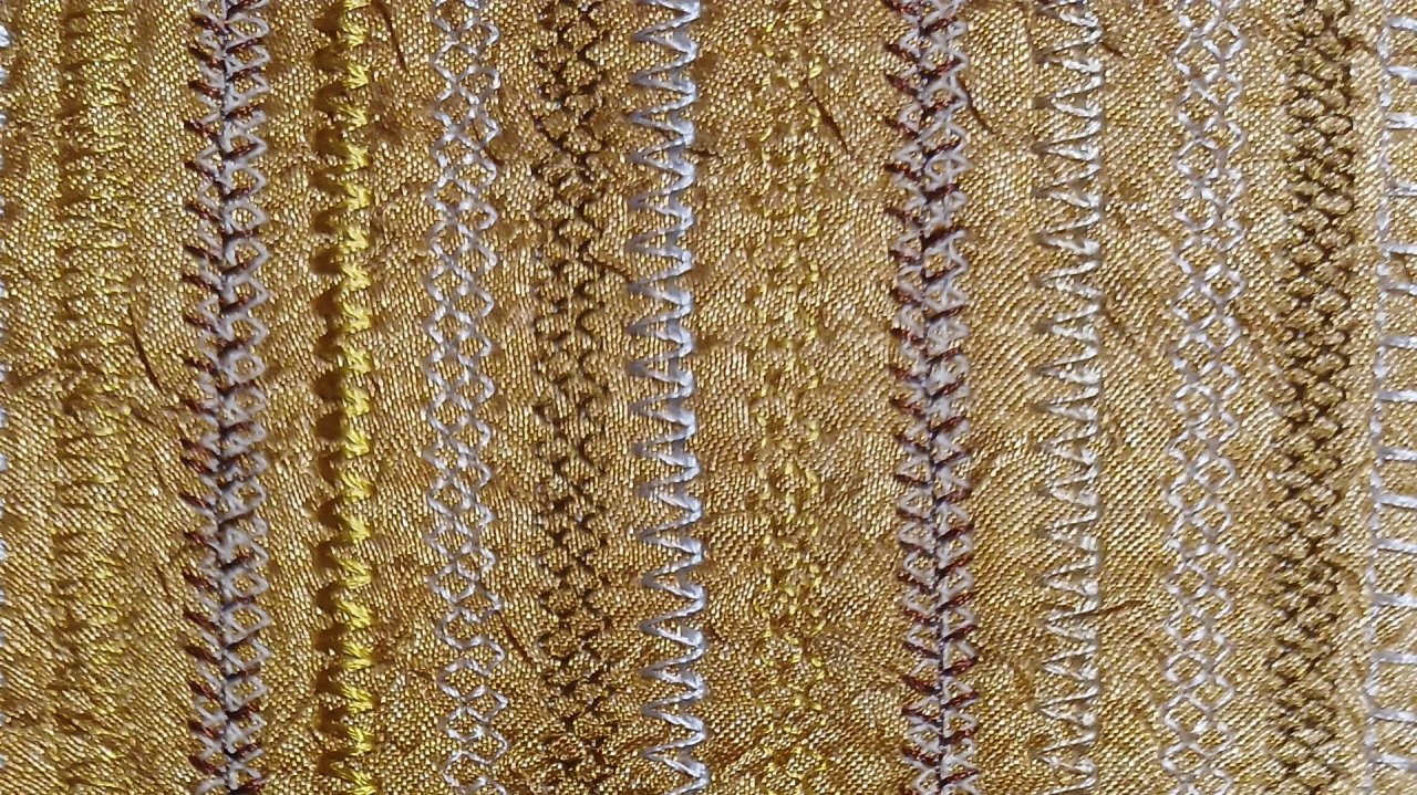 Стежка заготовки для новой сумочки