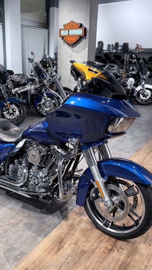 2016 HD Road Glide 103 ABS Cobalt Blue
