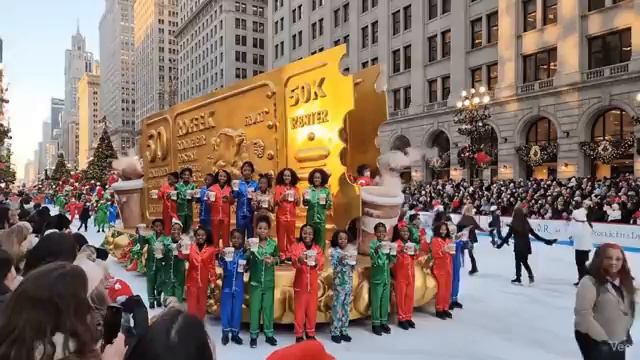 NYC 2025 Christmas Parade 4K - All 60 Giant Floats Full Coverage