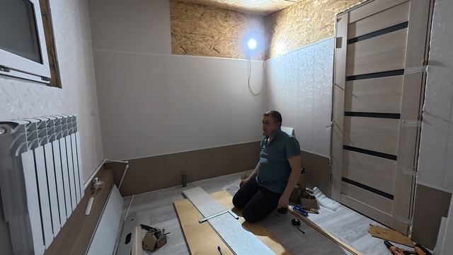 Дошили стены. Установили дверь