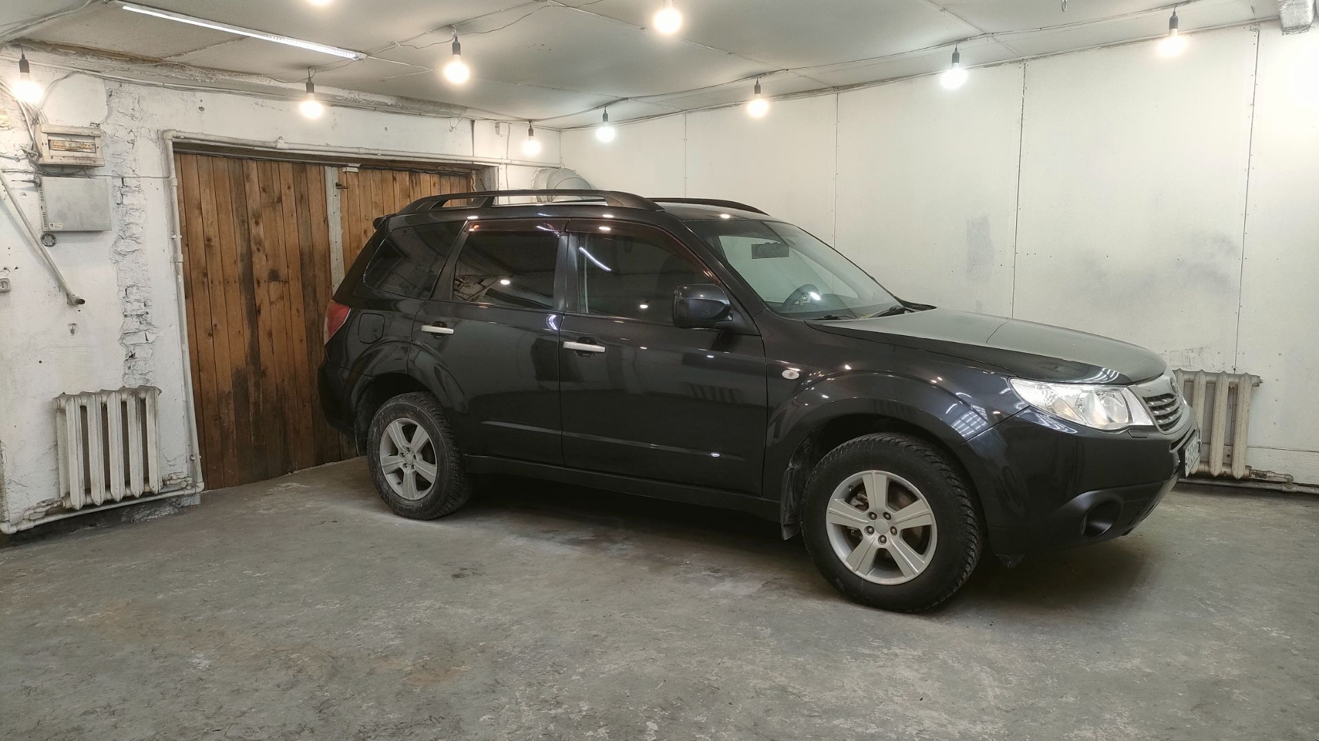 Subaru forester ремонт бампера покраска двери с расскрасами на соседние элементы