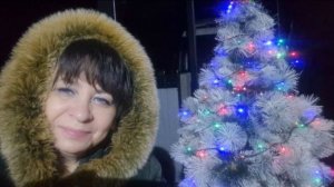 Подготовка к празднику. Украшаю центральный вход в дом. Подготавливаю новогодний декор.