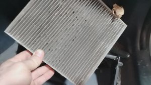 Как поменять салонный фильтр Nissan Almera N16