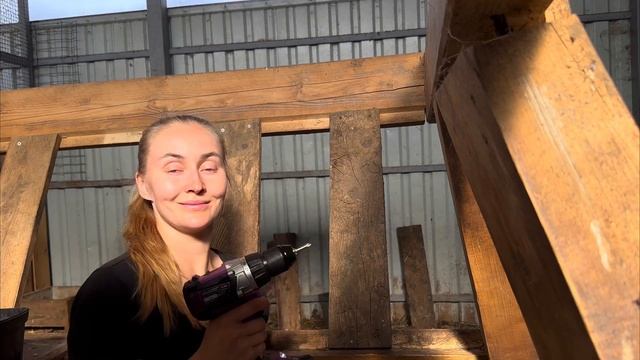 Наш насыщенный сентябрь! Занимаемся мясной переработкой! Прессуем сено и перевозим домой на хранение