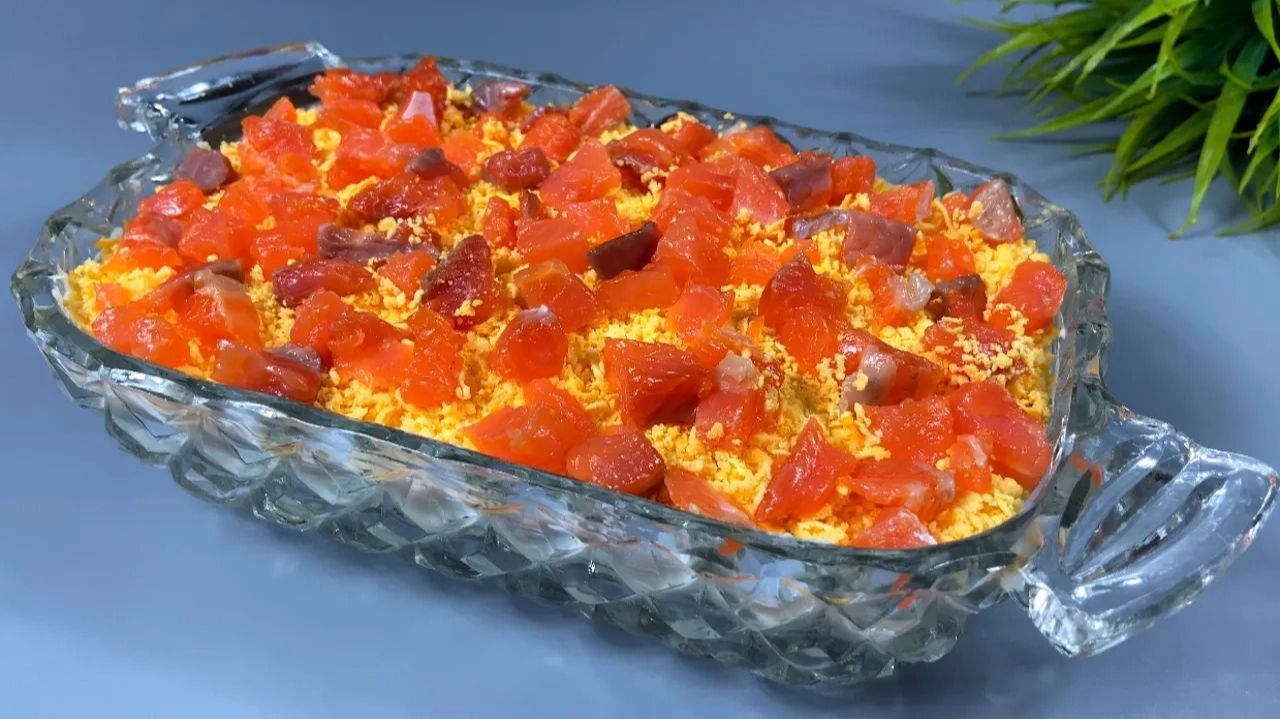 Гости чуть НЕ ПОДРАЛИСЬ за этот салат! Мужики только им и ЗАКУСЫВАЛИ! Вкусно и просто!