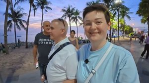 Вован ПАРАНОИТ, хотим остаться в Таиланде на ПОЛ ГОДА! ПОСЫЛКА прибыла😍На рынке Джомтьен ТОЛПЫ Влог