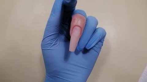 Коррекция нарощенных ногтей