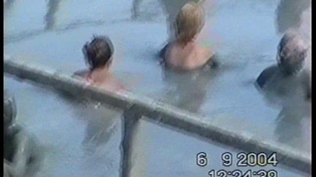 Купание в грязевом вулкане на Таманском полуострове