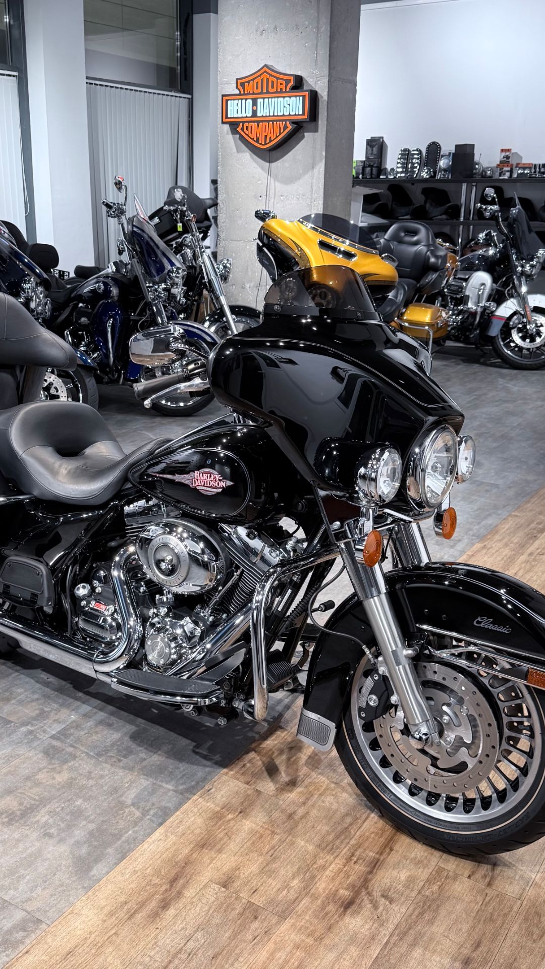 2010 HD Electra Glide ABS Black Vivid NEW