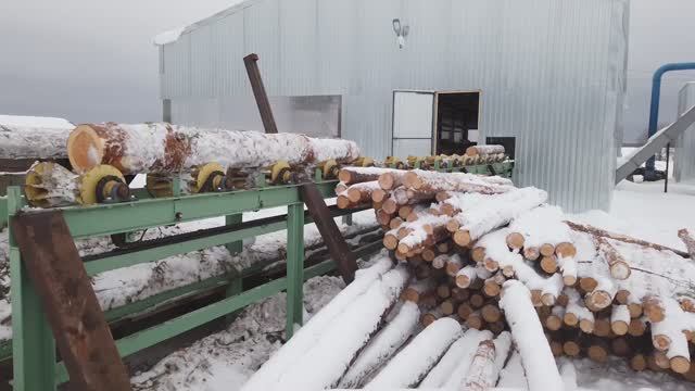 Лесопильная линия Брусовальный станок