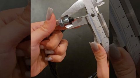 Трос газа для карбюратора без ускорителя с загибом на мопед, питбайк, мотоцикл видеообзор