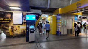 🎄Рождественская прогулка по району Асок Бангкок рынок и Корейский квартал праздничная атмосфера✨