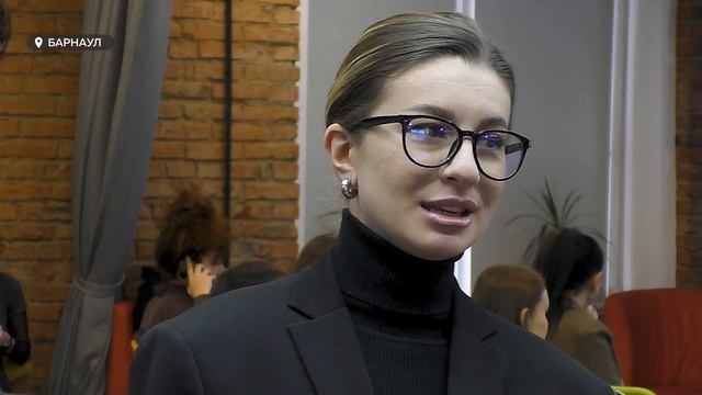 ИИ вызывает баннерную слепоту: предпринимателям объяснили, почему блогам нужен живой контент