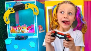 Настя и Ева помогают друг другу. Большой детский сборник