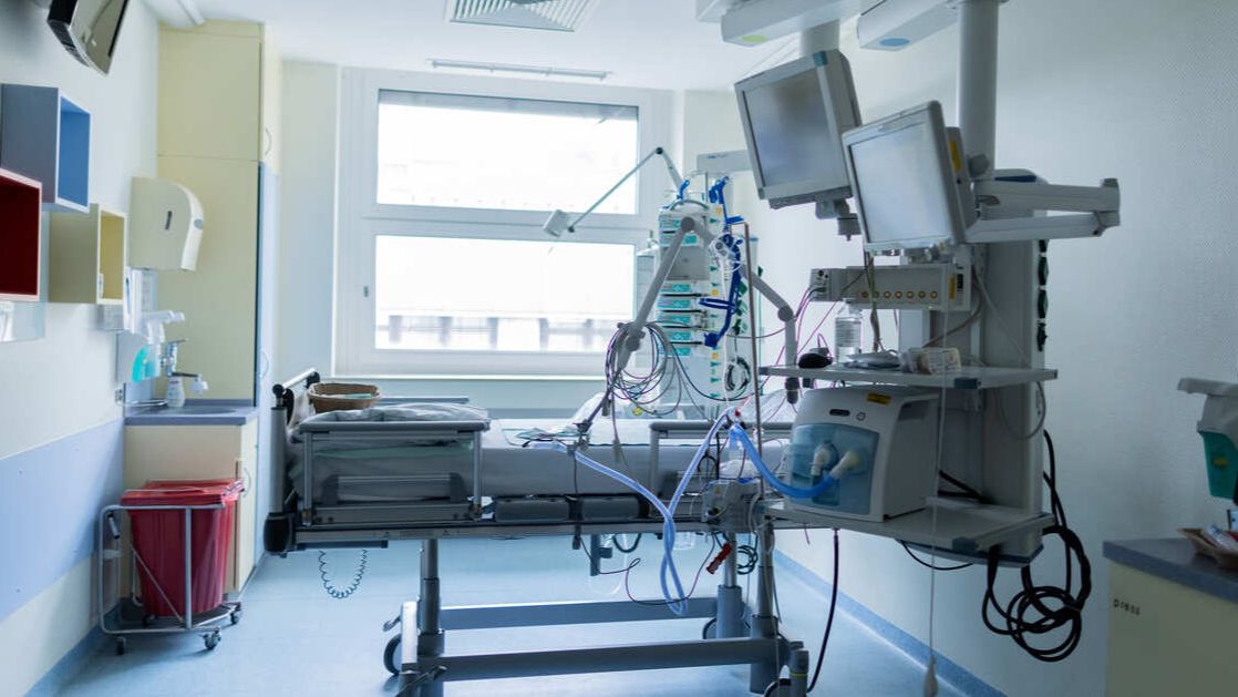 Медбрат насиловал пациентов под наркозом, снимая все на видео