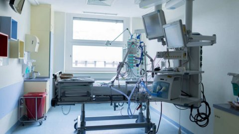 Медбрат насиловал пациентов под наркозом, снимая все на видео