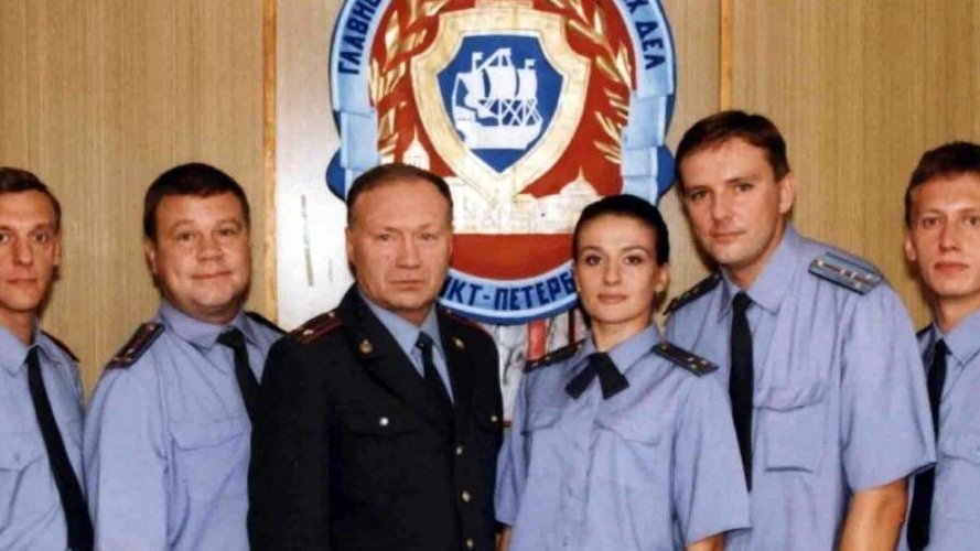 Улицы разбитых фонарей .. филм ..