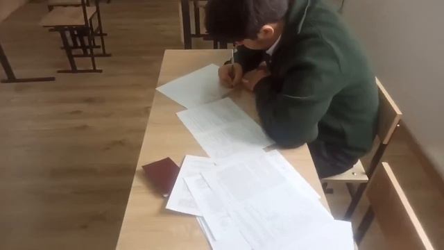 Дети сдают пробный ЕГЭ