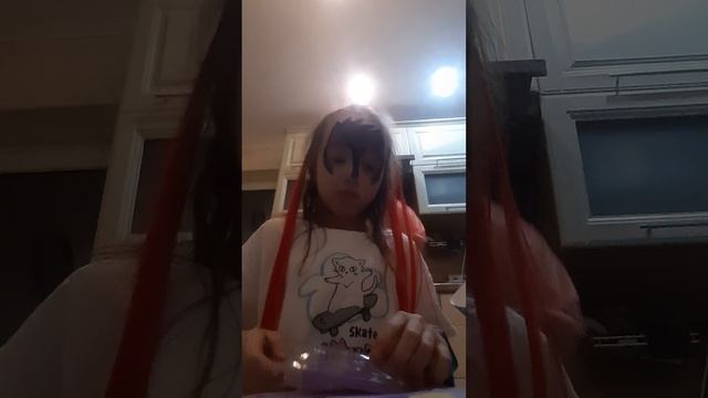 Обзор на новую детскую косметику еденорожка.