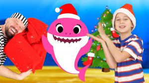 Детская новогодняя песенка про акулёнка - Christmas Baby Shark