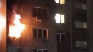 В Саратове два человека погибли при ударе украинского дрона по жилому дому.