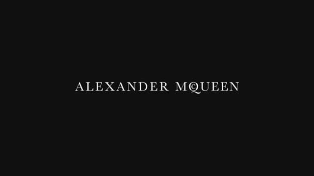 Показ коллекции Alexander McQueen осень-зима 2015