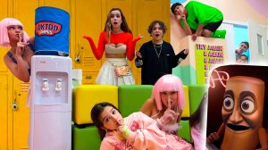 ПРЯТКИ В КАМПУСЕ! КАМИЛЬ ДОЛЖЕН НАЙТИ ВСЕХ ЧТОБЫ ЗАБРАТЬ ДЕНЬГИ