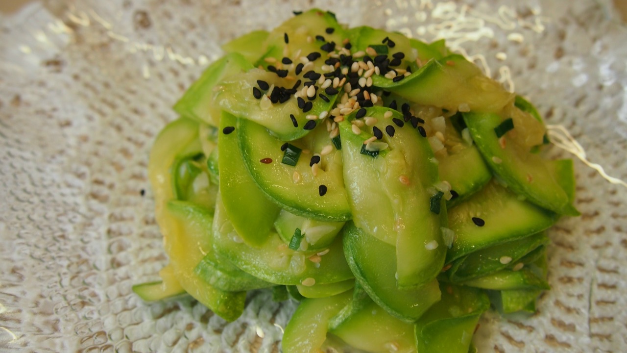 ДорамаКухня: Закуска из молодых кабачков или "Э хобак поккым" (애호박볶음) - 1 закуска для Доширак!