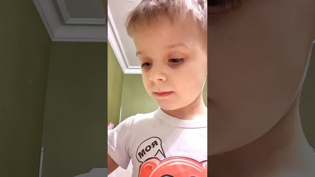 Леплю спрунки из пластилина