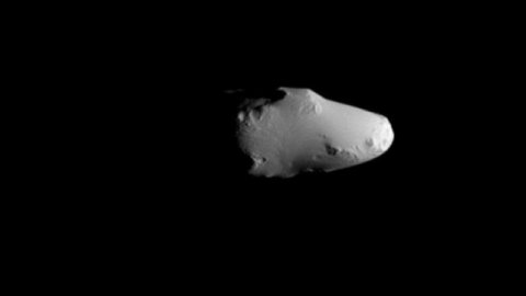 Властелин колец, Сатурн и его спутники !