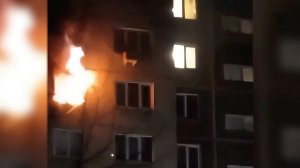 Появились кадры последствий атаки дронов ВСУ на Саратовскую область.