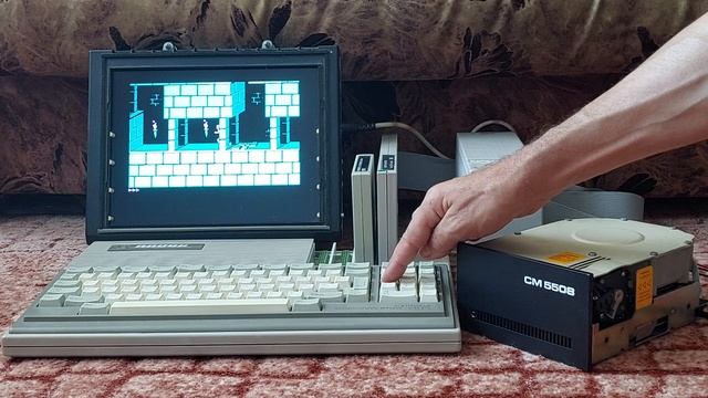 Компьютер Поиск-1, работа с MFM жестким диском.