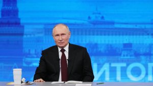 Социалка, ЖКХ и здравоохранение. Россияне массово направляют обращения на горячую линию с Путиным