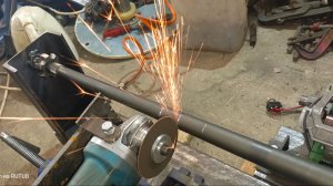 Кому-нибудь нужен станок полуоси протачивать.