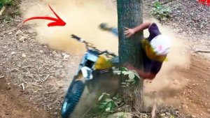 Мото краши, падения и фэйлы. Enduro Fail