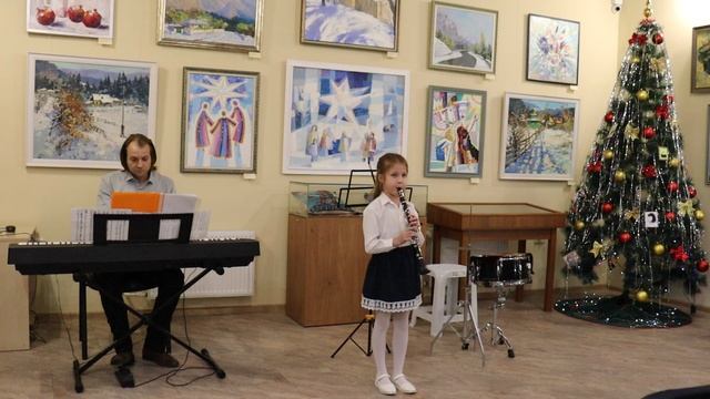 Музыкальная композиция на открытии выставки.