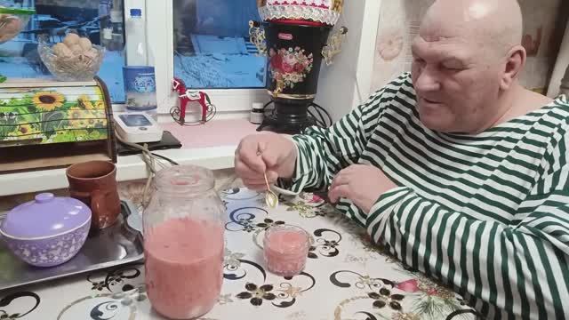 С УТРА НАКРУТИЛИ ХРЕНОДЕР, НАТОПИЛИ  САЛО, КОЕ-ЧТО КУПИЛА