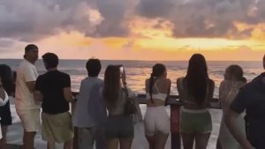 Беженец🇮🇩Бали. ПРИШЕЛ ПРОЕКТОР ЗА 30$! КРУТОЙ ИЛИ ТАКОЕ_ ЕДА НА БАЛИ-ЕСТЬ НЕЧЕГО. В ЧЕМ СЧАСТЬЕ