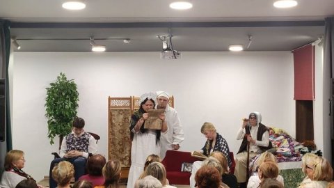 Театр Лестница Чехов Радость