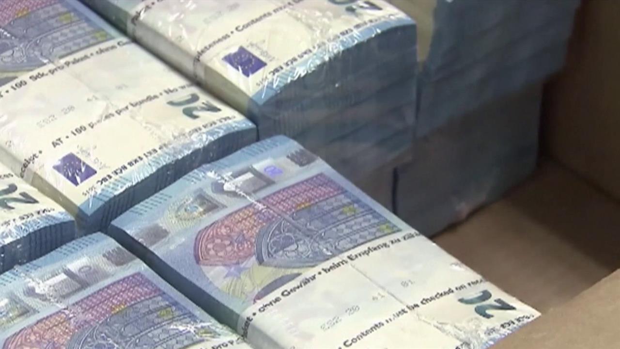 Совет ЕС принял решение бессрочно блокировать активы России.